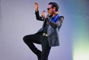 Fermín Opazo debuta en Punta Arenas con su aclamado tributo a Marc Anthony en Casino Dreams