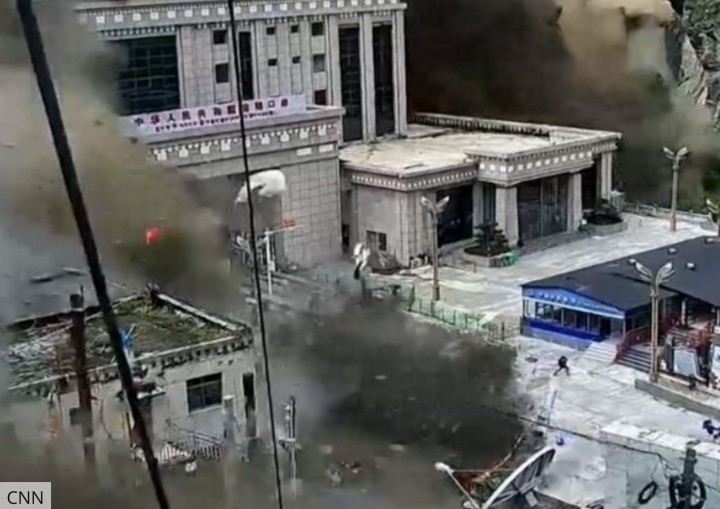 Inundación repentina en la frontera entre Nepal y China deja al menos 31 muertos y cientos de desaparecidos