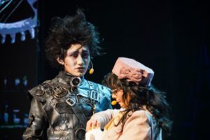 Entregan invitaciones para nuevas funciones de 