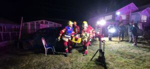 Conductor resultó herido tras chocar contra cerco de madera en camino Andino