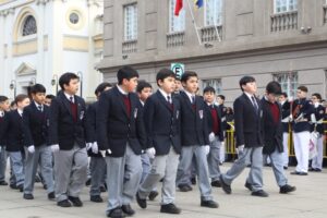 Más de cuatro mil personas desfilaron en inicio de la semana Salesiana