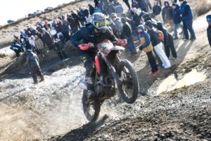 Martín Ortega arranca la temporada de motociclismo 2026-2027 con podio en Río Grande tras sanción administrativa