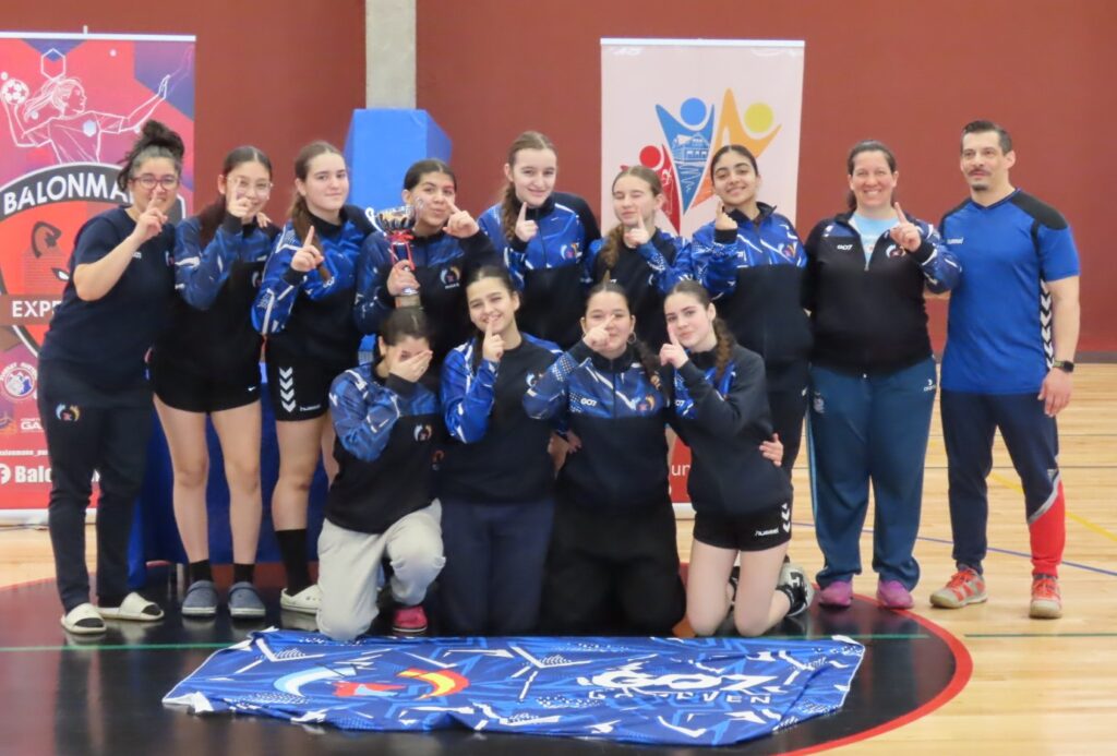 Porvenir albergó el Primer Encuentro Internacional Femenino de Hándbol en el Gimnasio Mario Zavattaro