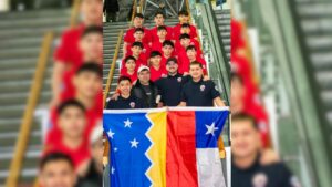 Delegación de jóvenes deportistas de Magallanes representa a Chile en el Mundial de Futsal AMF C15 en Paraguay