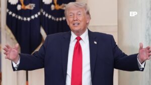 Donald Trump promete bono de 5 mil dólares a adultos si el Partido Republicano gana las elecciones de medio término