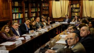 Mineduc presenta hoja de ruta 2026-2030 con 20 medidas para reducir la burocracia en colegios