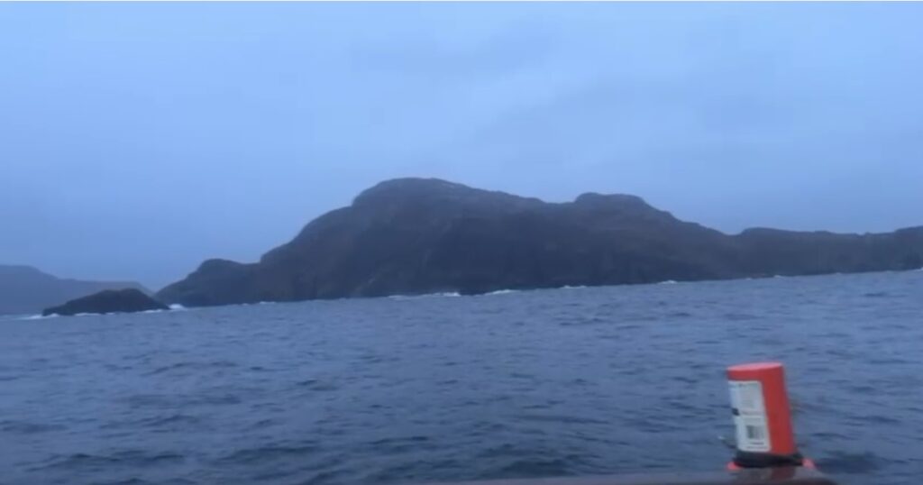 Armada de Chile concluye fase activa de búsqueda de los tripulantes de la lancha “Talymar” en la Provincia Antártica