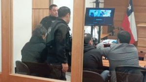 Formalizan a dos sujetos por violento ataque con una tijera en el centro de Punta Arenas