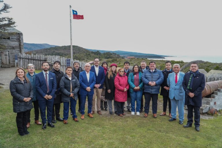 Autoridades de Chiloé reafirman hermandad histórica a 183 años de la travesía de la Goleta Ancud