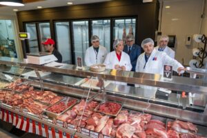 Salud decomisó y destruyó más de 180 kilos de carnes no autorizadas para venta en Fiestas Patrias