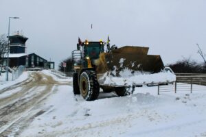 Nevadas en Puerto Williams dejan varados a consejeros regionales y reabren el debate sobre la conectividad en Isla Navarino