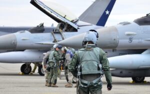 Fuerza Aérea de Chile despliega cazas F-16 por 20 días en la Región de Magallanes para entrenamiento de alta exigencia