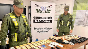 Desarticulan en Argentina una red criminal dedicada al contrabando de armas hacia Chile