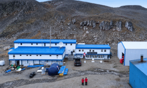 Cancillería busca acelerar proyecto para renovar base científica en la Antártica
