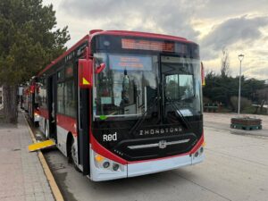 Llegan a Natales los primeros buses para la renovación del transporte público mayor