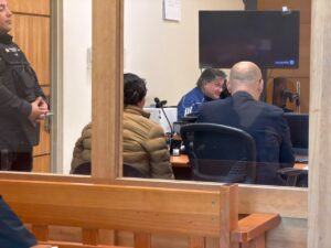 Con dos machetes irrumpió en una fiesta dieciochera y atacó a un invitado