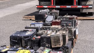 Municipalidad de Punta Arenas realizará campaña de reciclaje de baterías de vehículos en desuso