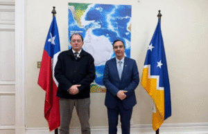 Ministro Iván Poduje anuncia $4.000 millones para viviendas y firma convenio histórico con el GORE Magallanes