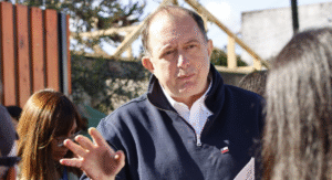 Ministro de Vivienda anuncia demolición de edificios 