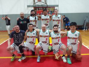 Pistoleros derrotó a Vientos del Estrecho y clasifica camino al título en el  básquetbol laboral