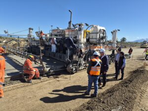 Obras de reposición en la Ruta 9 de Puerto Natales alcanzan un 50% de avance con inversión de $5.908 millones