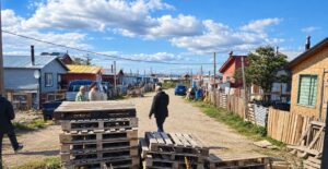 Minvu fija nuevo plazo para desalojo voluntario de toma Las Etnias en Punta Arenas hasta el 15 de noviembre