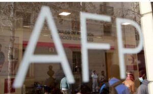 Fondo E de las AFP sufre dura caída del 10,39% en 2026 debido a alza de tasas y fallida estrategia en derivados