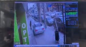 Tras cuatro años prófugo detienen a sujeto que condujo auto por vereda de Calle Lautaro Navarro