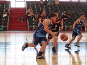 Exitoso Encuentro Binacional de Básquetbol Infantil unió a deportistas de Porvenir, Punta Arenas y Río Grande