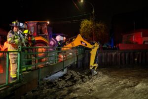 Alerta Roja por crecida del Río de las Minas mantiene a Punta Arenas bajo vigilancia
