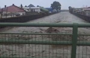 Autoridades decretan alerta roja preventiva en Punta Arenas por condición del Río de las Minas
