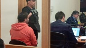 Conductor ebrio en Punta Arenas: formalizan a sujeto por choque, fuga y agredir a carabinero