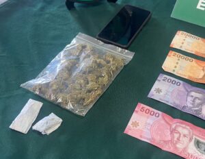 Detienen a sujeto con marihuana tras persecución en el Loteo del Mar