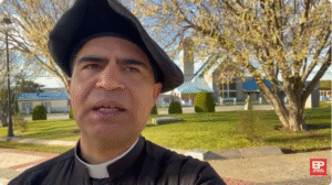 Padre Bernardo Astudillo envía afectuoso saludo y bendición en el Día del Docente en Tierra del Fuego