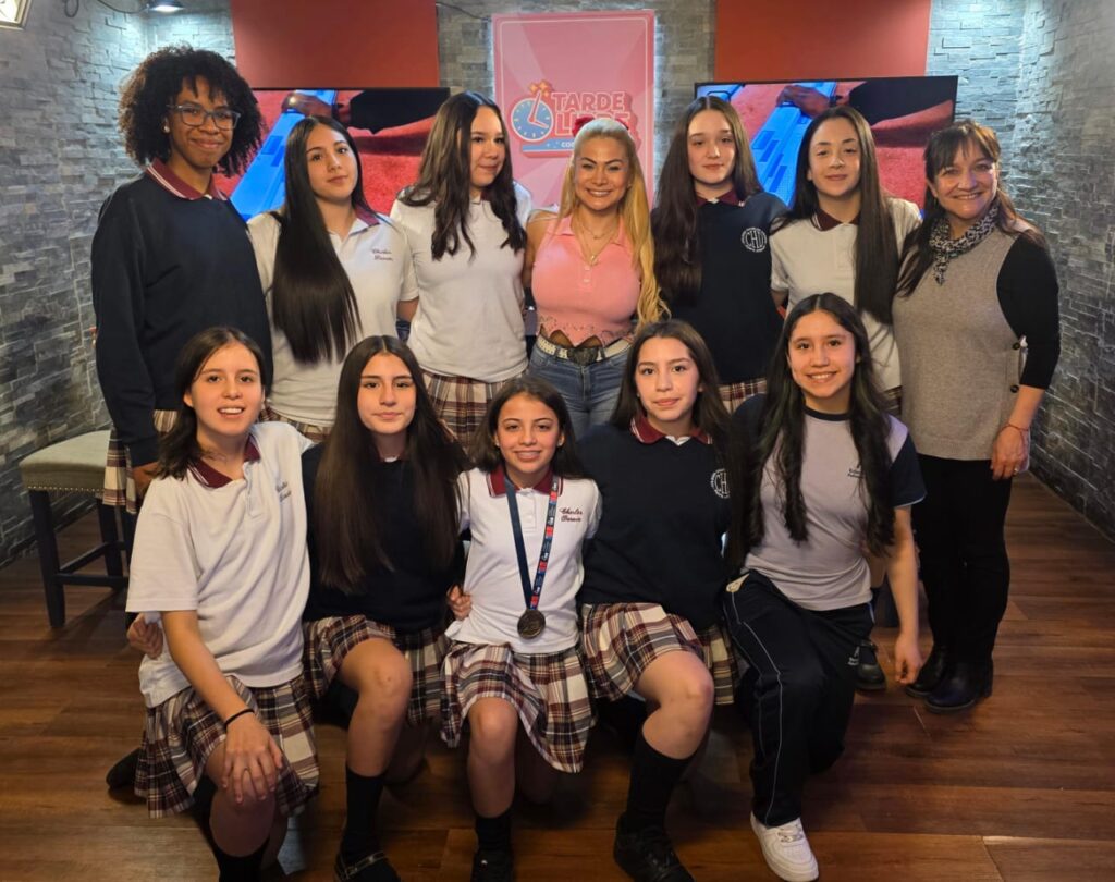 Campeonas nacionales de básquetbol visitaron Tarde Libre