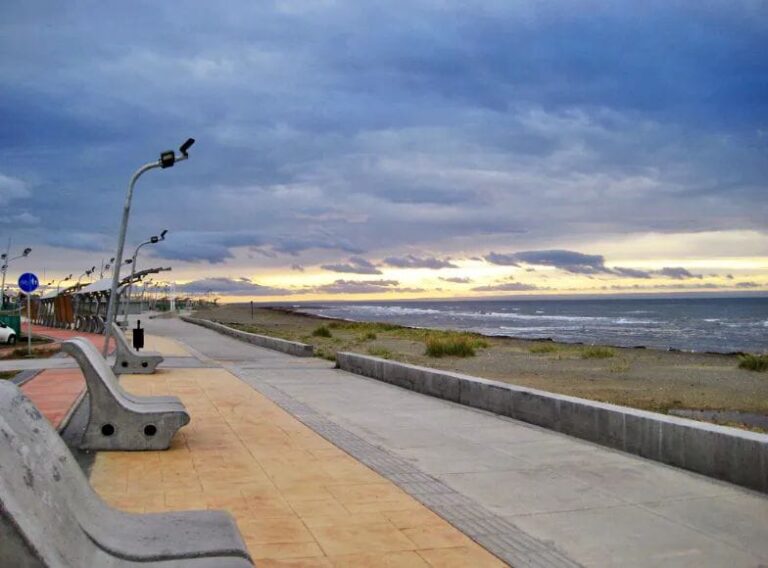 Municipio de Punta Arenas licita $114 millones para renovar iluminación en la Costanera y monumentos emblemáticos
