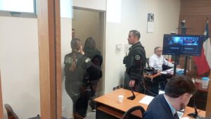 Decretan prisión preventiva para tutora de centro juvenil de Punta Arenas acusada de abuso sexual contra un interno