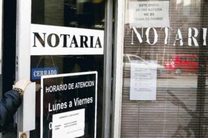 Hoy pasan a jubilación 35 notarios y conservadores